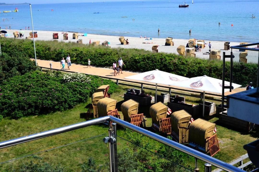 Traumhafter Ostsee-Ausblick, Fewo Direkt Am Strand Fehmarn Exterior photo